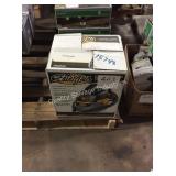 1 LOT STINGER 2.5 GAL WET DRY VAC