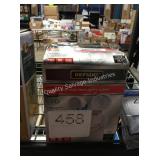1 LOT 2 SECURITY LIGHTS