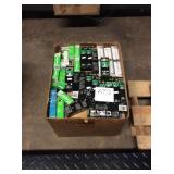 1 CTN ASST LIGHT BULBS