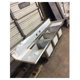 1 LOT COMMERCIAL SINK
