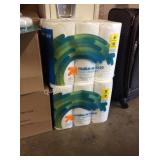 1 LOT 12 ROLLS PAPER TOWELS