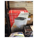 1 CTN FRIGIDAIRE 8000BTU PORTABLE AC