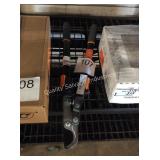 1 LOT FISKARS LOPPERS