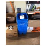 1 LOT 12 BLUE PLASTIC CADDIES