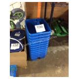 1 LOT 12 BLUE PLASTIC CADDIES