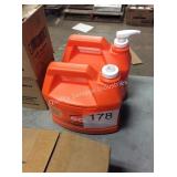 1 LOT (2) 1 GAL GOJO HAND CLEANER