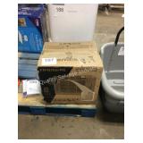 1 CTN FRIGIDAIRE 5000BTU AC