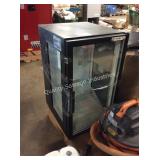 1 LOT BEVERAGE AIR DISPLAY COOLER