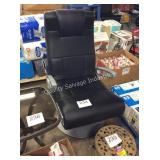 1 LOT GAMING CHAIR