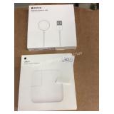 1 LOT APPLE ACCESSORIES (DISPLAY)