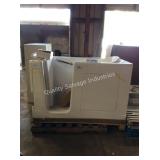 1 LOT AMERICAN TUB WALK IN  BATH TUB