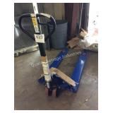 1 LOT PALLET JACK