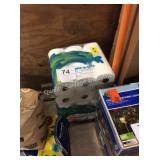 1 LOT 12 ROLLS PAPER TOWELS