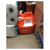 1 LOT (2) 1 GAL GOJO HAND CLEANER