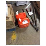 1 LOT (2) 1 GAL GOJO HAND CLEANER