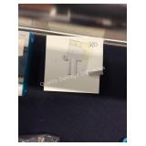 1 LOT APPLE AIRPODS (DISPLAY)