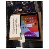 1 LOT IPAD 6TH GEN 32GB (DISPLAY)