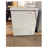 1 LOT FRIGIDAIRE CHEST FREEZER