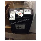 1 LOT SKYLINE 4PC LUGGAGE SET