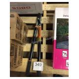 1 LOT FISKARS LOPPERS
