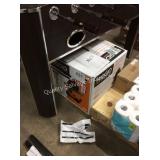 1 LOT RIDGID 6 GAL WET DRY VAC