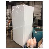 1 LOT FRIGIDAIRE UPRIGHT FREEZER