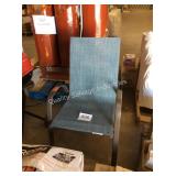 1 LOT PATIO CHAIR