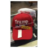 1 LOT 2 TRUMP 2020 BALL CAPS (DISPLAY)
