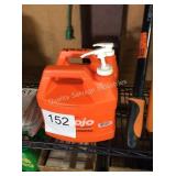 1 LOT (2) 1 GAL GOJO HAND CLEANER