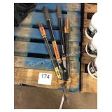 1 LOT 2 FISKARS LOPPERS