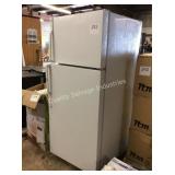 1 LOT GE REFRIGERATOR