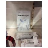1 LOT GOOSDA TEETH WHITENING SYSTEM (DISPLAY)