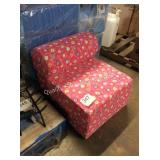 1 LOT FOLDABLE LOUNGER