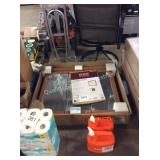 1 LOT 37" MEDICINE CABINET