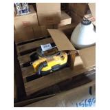 1 LOT DEWALT SHOP VAC