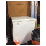 1 LOT FRIGIDAIRE CHEST FREEZER