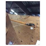 1 LOT FISKARS POLE PRUNING SAW