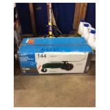 1 LOT ORBIT TRAVELING CAST IRON SPRINKLER