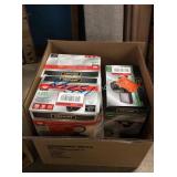 1 CTN 4 DEFIANT SECURITY LIGHTS