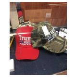 1 LOT 3 TRUMP 2020 BALL CAPS (DISPLAY)