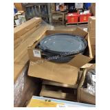 1 LOT RUBBERMAID TRASHCAN LIDS