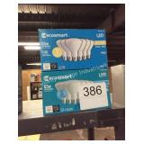 1 LOT FLOOD LIGHT BULBS
