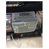 1 LOT FRIGIDAIRE 5000BTU AC