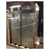 1 LOT BEVERAGE AIR 2 DOOR REFRIGERATOR