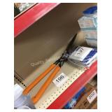 1 LOT FISKARS HEDGE SHEARS