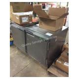 1 LOT BEVERAGE AIR UNDER-COUNTER REFRIGERATOR