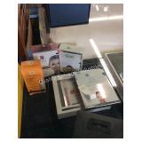 1 LOT HEALTH & BEAUTY (DISPLAY)