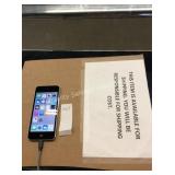 1 LOT IPOD TOUCH 5TH GEN GRAY 16GB (DISPLAY)