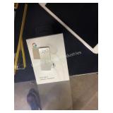 1 LOT GOOGLE PIXEL  USB-C EARBUDS (DISPLAY)