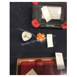 1 LOT 10K GOLD RING (DISPLAY)